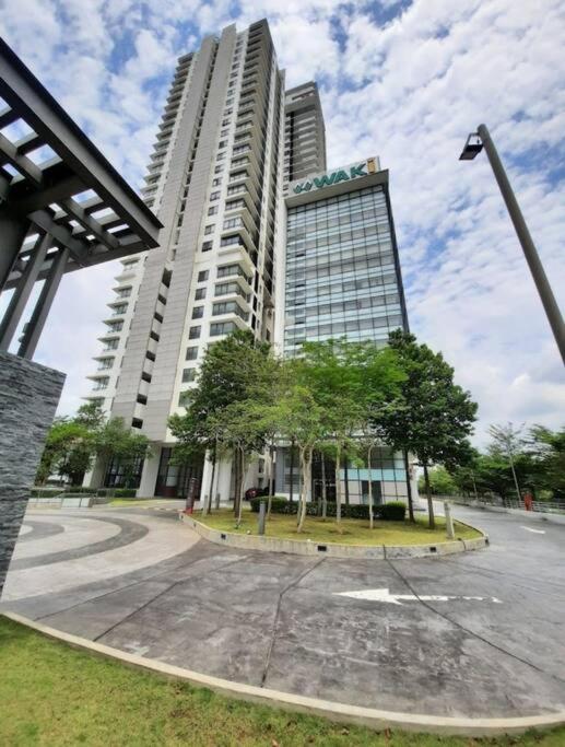 Apartment Huge View Balcony - Netflix Subang Jaya