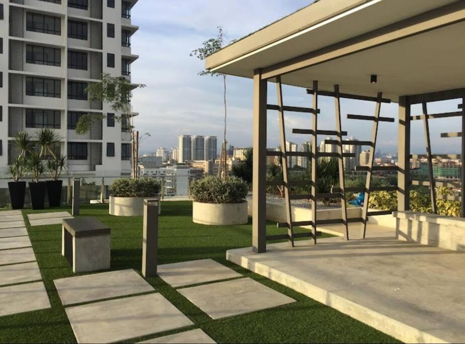 Apartment Huge View Balcony - Netflix Subang Jaya